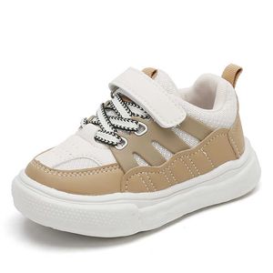 Athletic Outdoor 2023 Buty sportowe dla dzieci Spring Girls Chłopcy oddychające trampki dla dzieci buty do biegania na świeżym powietrzu 22-31 AA230503