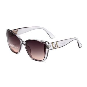 Womens Solglasögon Brand Solglasögon Symbole Solglasögon Alla hjärtans solglasögon utomhus klassiska Sun Glass Black Eyewear UV -skydd Solglasögon med Case Lunette