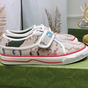 Designer Tennis 1977 Sneakers Canvas Shoes Woman Man Loafer White Blue Green Multicolor Adhesive Tape Rubber Sole Letter Brodery Casual Shoe 04
