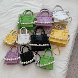 Bolsas de noite Bolsa de crocodilo vintage Bola de pérolas feminina sólida fivela magnética Mulher crossbody bolsa de alta qualidade designer de moda