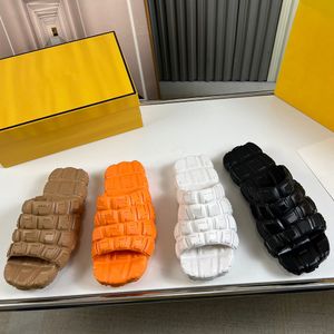 Wolkenrutschen orangefarbene Gummi -Objektträger Breite Bandwolkenrutschen aus den geprägten Motiven Paar Designer -Hausschuhe Nicht -Slip -Sohle -Strand -Slipper Sandalen