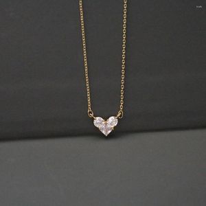 Anhänger Halsketten Einfache niedliche kleine Zirkon Herzform Halskette für Frauen Männer trendige Goldfarbe Kette Chokerkragen Charme