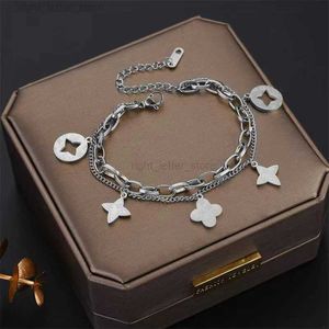 الموضة الكلاسيكية نساء BraceLetchain Link أساور الحب 4/أربع أوراق البرسيم سحر للسيدات سلاسل سوار فاخرة إرسال صديقة في عيد الحب