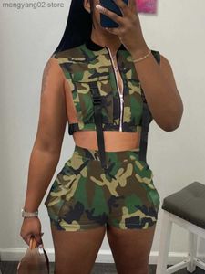 Kvinnors tvådelade byxor LW Camo Print Buckle Design Side Pocket Y2K Shorts Set Dragkedja upp ärmlös Crew Neck Topp Matchande Casual Botts Stylish 2PC T230504