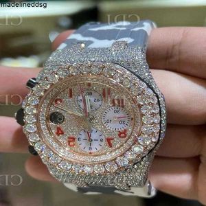 ساعة Wristwatches فاخرة مخصصة بلينغ المثلجة خارج الساعات الذهب الأبيض مطلي Moiss Anite Diamond Watchess 5A التكرار عالي الجودة Mechanical OM40 R8Z8
