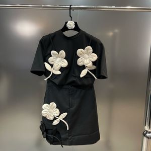 Двух кусочков платье с предварительным снимком летние с коротким рукавом o шея аппликации черная свободная футболка Мини