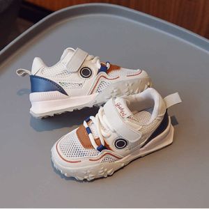 Scarpe da ginnastica per bambini atletiche all'aperto per ragazze e ragazzi Scarpe casual da tennis in rete traspirante Moda Scarpe da corsa sportive leggere antiscivolo AA230511