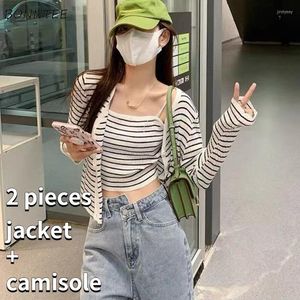 Vestidos de trabalho Camisole Sets Women Women clássico listrado simples diariamente à prova de sol Jackets de verão slim Sexy coreano Crop Ladies Design chic