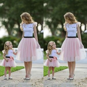 Familjsmatchande kläder Focusnorm Summer Fashion 2st Clothes Set Women Girl Kids Lace Tops Tutu kjol Mamma tjej 230504