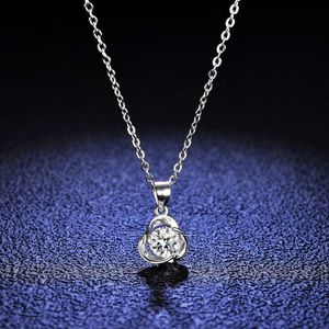 قلادة قلادة عالية الجودة قلادة مجوهرات نقية S925 الفضة الفضية الميسانيت الحجر الأزياء قلادة قلادة قلادة للنساء