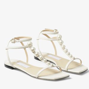 Top 2023 Sandali da donna di lusso Scarpe con perle Amari Flat Black White Nappa Leather Luxury Summer Walking Sconto Calzature EU34-43 Scatola originale