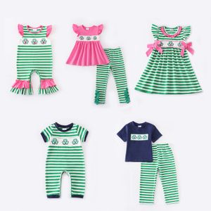 Familjsmatchande kläder Girlymax St Patricks dag syskon stripe clover baby flickor klänning pojkar byxor set ruffles romper smocked barnkläder 230504