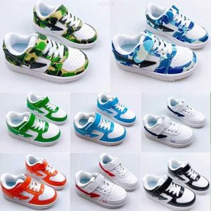 Athletic Outdoor Bapestas Kids Shoes Baby Boys Girls Baped STA Sports Sneakers Children Youth Spädbarn ABC Camo Green Blue Black Designer Platform Trainers C9