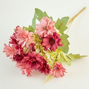 Dekoratif çiçekler 14 kafa ipek papatya gelin buket Noel ev düğün yılı dekorasyon sahte bitkiler ayçiçeği yapay