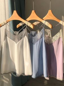 Camis Spring and Summer New Silk Suspenders Vneck Lace Stitching Velvet Women Vest