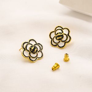 Stud CCity Earrings Luxury Gifts Charm Earrings 18K Gold Plated Black Flower Earrings For Womens Designer Jewelry Wedding Love Stainless Steel Jewelry Wholesale