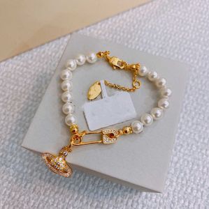 Urok bransolety projektant litera vivian chokers luksusowe kobiety biżuteria metalowa bransoletka perłowa cjeeweler Westwood Motion Current 95ess