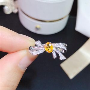 Pierścienie klastra wariacja Sapphire Rzadki pierścień kwiatowy żółtej damskiej przesadzony 925 srebro