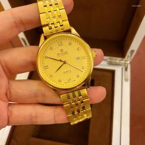 Bilek saatleri 2023 Çift Pirinç Bant İzle 24K Gold Vintage Strap Takvimi Kakma Elmas Kadın Sevgililer Hediyesi