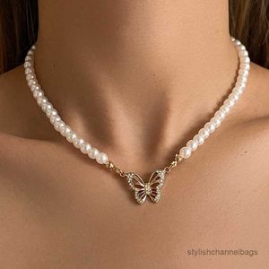Anhänger Halsketten Vintage Elegant Simulierte Perlenkette Mode Schmetterling Anhänger Halsband Halskette Frauen Mädchen Party Schmuck