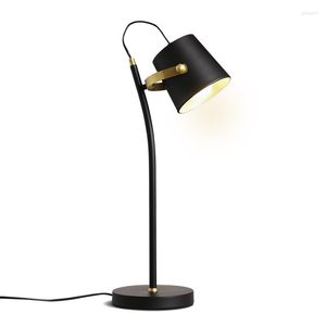 Table Lamps Nordic Post-modern Fashion Desk Lamp Simple Personality Designer Living Room Study Bedroom Bedside Eye Protection