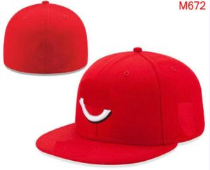 2023 herrar baseball monterade hattar Sox la cr klassisk röd svart färg hiphop cincinnati sport full stängd design kepsar chapeau 05 stitch heart 