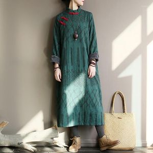 Casual Dresses NINI WONDERLAND 2023 Winter Plus Fleece Dress Women Thicken Warm Long Robe Female Print Vintage Retro Loose Nation Style