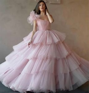 Una spalla rosa abito da ballo in tulle quinceanera abito da sera dolce 16 abiti lunghi abiti da ballo abiti da festa largos