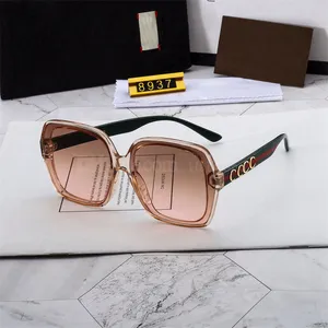 Lüks Tasarımcı Güneş Gözlüğü Erkek Kadınlar Gölgeleri Gözlükler Klasik Marka Moda UV400 Plaj Goggle Retro Çerçeve Seyahat Fabrikası St GG GUCCIR GUCCIC GUCCIS Вы 6104