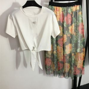 新しい豪華な2ピースセット半袖クルーネックTシャツトップ