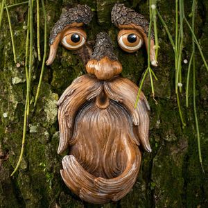 Feeding Uniques Resin Wild Tree Face Bird Feeders With Two Big Eyes Feeder Whimsical Tree Hugger Sculpture Outdoor Garden Decor