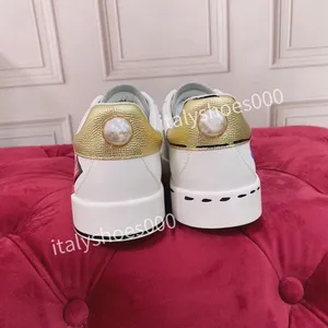 nuove scarpe a forma di piatto Sneakers di design di lusso Scarpe alte Scarpe da ginnastica da uomo da donna Stivali spessi neri bianchi rosa Stivali da donna Scarpe da ginnastica alla moda