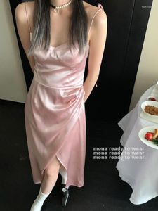 캐주얼 드레스 2023 봄 여름 프랑스 새틴 스트랩 드레스 y2k 젊은 분홍색 검은 면화 탄성 섹시한 길이