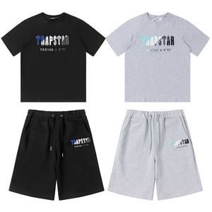 Designer-Kleidung, Mode, Trainingsanzug, T-Shirt, amerikanische Trendmarke, Trapstar, Blau, Weiß, Farbverlauf, Handtuch, bestickt, Kurzarm-Shorts, lockeres Baumwoll-Set für Herren