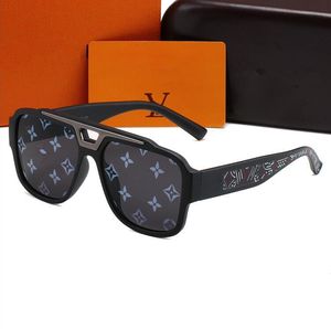 Erkekler Tasarımcı Güneş Gözlüğü Kadınlar İçin Kutu Güneş Gözlüğü ile Hip Hop Lüks Klasikler Moda Eşleştirme Sürüş plaj gölgeleme UV Koruma Gözlükleri Hediye V34