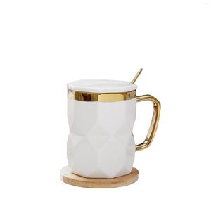 Canecas canecas caneca de viagem de café para mesas nórdica cerâmica xícara de água xícaras de natal de natal cerâmica de cerâmica fofa chá