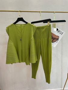Womens Two Piece Pants Streetwear Ruched 2 Outfits For Women och Top Casual Green Shirt Pleated Set Female 230505