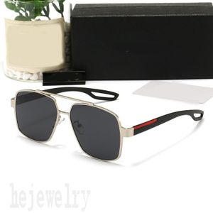 Mode Mens Designer Solglasögon Luxury Herrglasögon ihålig ram med röda delbokstäver Lunette Creative Modern Pilot Solglasögon för kvinnor Daglig casual PB061 B23