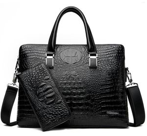 Briefcases Luxury Leather Business Men's Briefcase Alligator Male Fashion Shoulder Bag Men Messenger Boy Casual Tote Computer