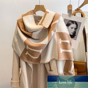 American New Cashmere-like Sciarpa nappa Lettere da donna Autunno e inverno Sciarpe bifacciali calde Scialle aria condizionata