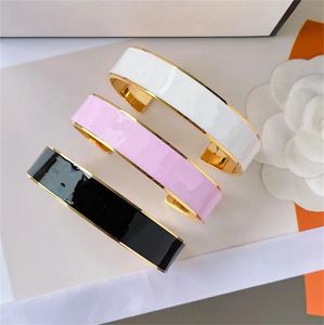 2023 Fashion Multicolor Open Bangle Adjustable Humanized Design Bracelet Lovely Pink Selected Luxury Gift Female Friend Charm Exquisite Premium Jewelry S078