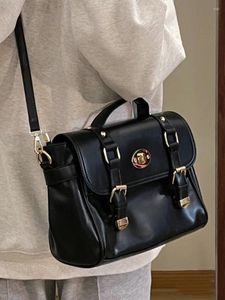 Evening Bags Women's Handbags Trend 2023 Vintage Postman Shoulder Bag Female Casual Tote Y2K Ladies Handbag Leather Women Messenger