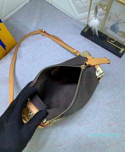 Early Spring Cross Body Bag Travel Case Portable Purses Satchel Designer Traditionella resväska Elements Luxury Handbag Trunk Påsar 9494