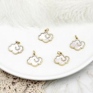 Colares pendentes Acessórios de materiais diy Brincos de colar de nuvem de casca branca Brincos de pulseira de cobre 18k ouro banhado