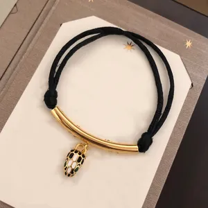 BUIIGAARI designer oficéfalo pulseira única para mulher diamante banhado a ouro 18K Hand Strap T0P materiais avançados estilo clássico presentes premium com caixa 054