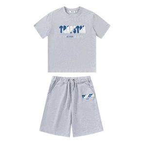 Designer Fashion Abbigliamento Tees Tshirt Marchio di moda americano Trapstar White Blue Gradient Towel Pantaloncini a maniche corte ricamati Vestibilità ampia Set in puro cotone per