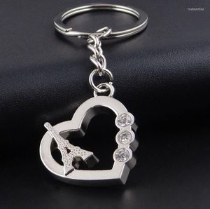 Party Favor Creative Metal Paris Tower Heart-Shaped Keychain Activity Gift Mini Eiffel Personlighet Pendant SN1418