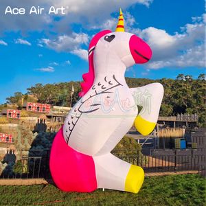 Attraktive 3/4/5m -Outdoor -aufblasbare Einhorn -Maskottchenmodell Riesenluftgeblasene Tier für Werbung in China