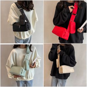 LL-E2091 Frauen Männer Umhängetasche Gym Schultertaschen Outdoor-Sport Reisen Telefon Münze Mini Geldbörse Brusttasche Tasche Verstellbare quadratische Gürteltaschen Zweiteilige Messenger-Taschen