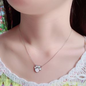 Pendant Necklaces C.QUAN CHI New Opal Chain Necklaces Paw Pendant Necklace Fashion Women Jewelry Gift 230505